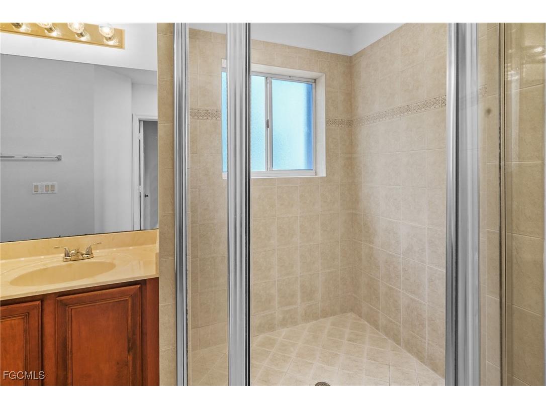 3339 Dandolo Circle Cape Coral FL 33909 2025004608 image24