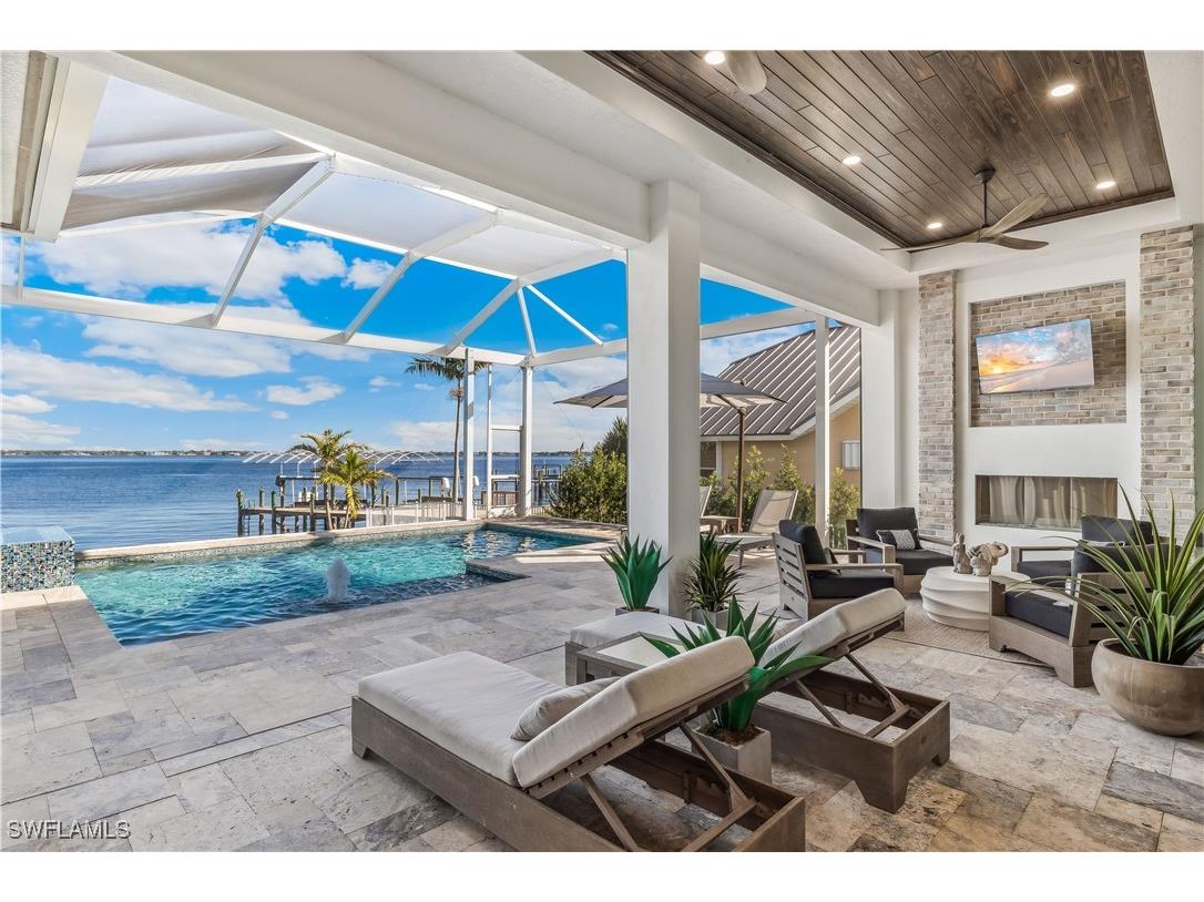 3339 SE 22nd Place Cape Coral FL 33904 224100794 image1