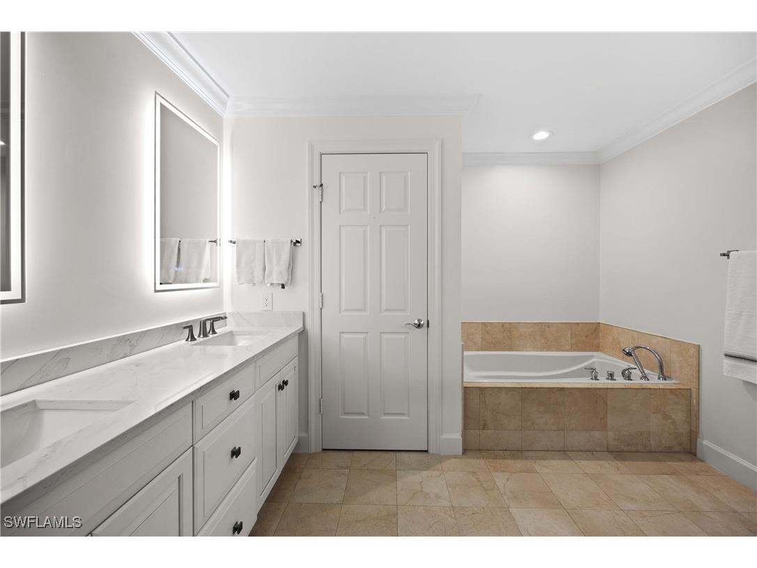 334 8th Avenue S #7 Naples FL 34102 224099533 image25