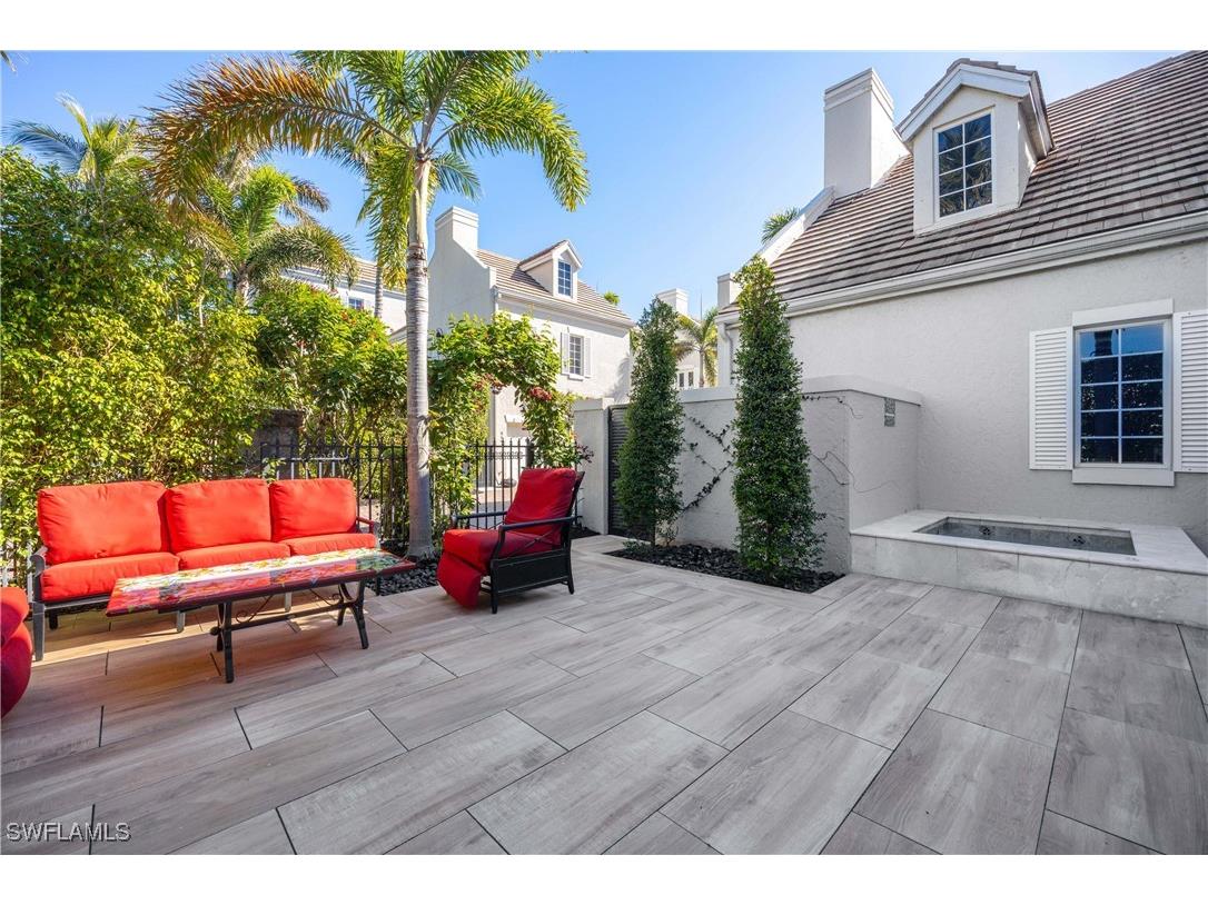 334 8th Avenue S #7 Naples FL 34102 224099533 image33