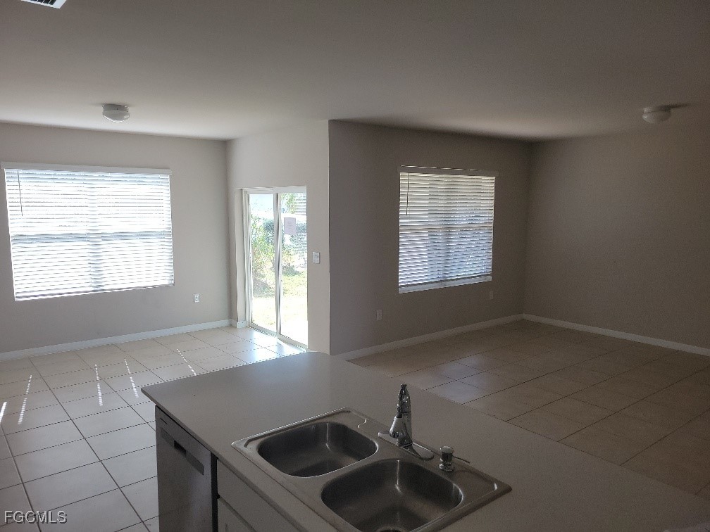 334 Kismet Parkway E Cape Coral FL 33909 2025022038 image3