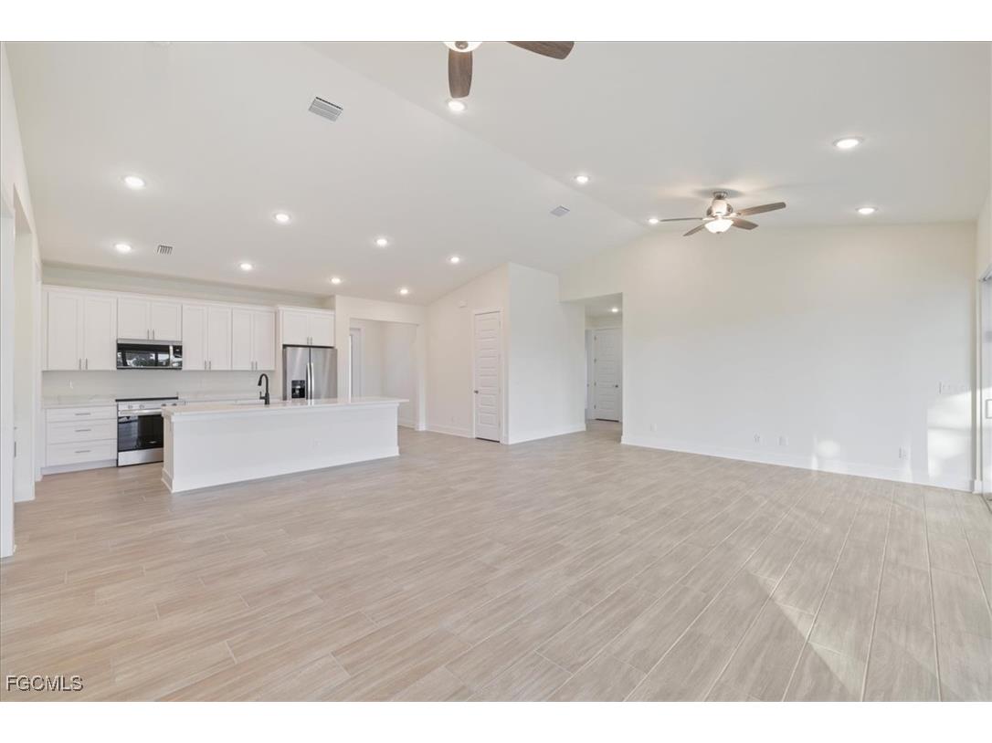 334 SW 23rd Street Cape Coral FL 33991 2025023818 image12