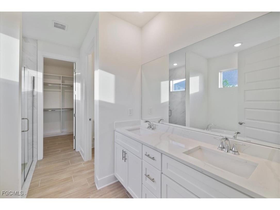 334 SW 23rd Street Cape Coral FL 33991 2025023818 image22