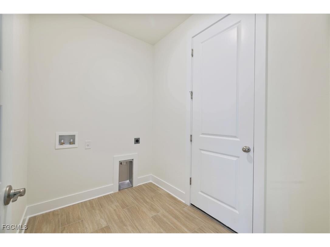 334 SW 23rd Street Cape Coral FL 33991 2025023818 image32