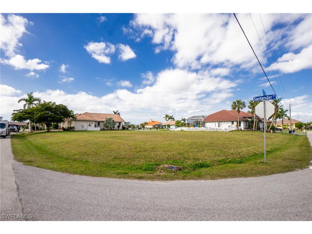 334 Santander Court Punta Gorda FL 33950 224014503 image1