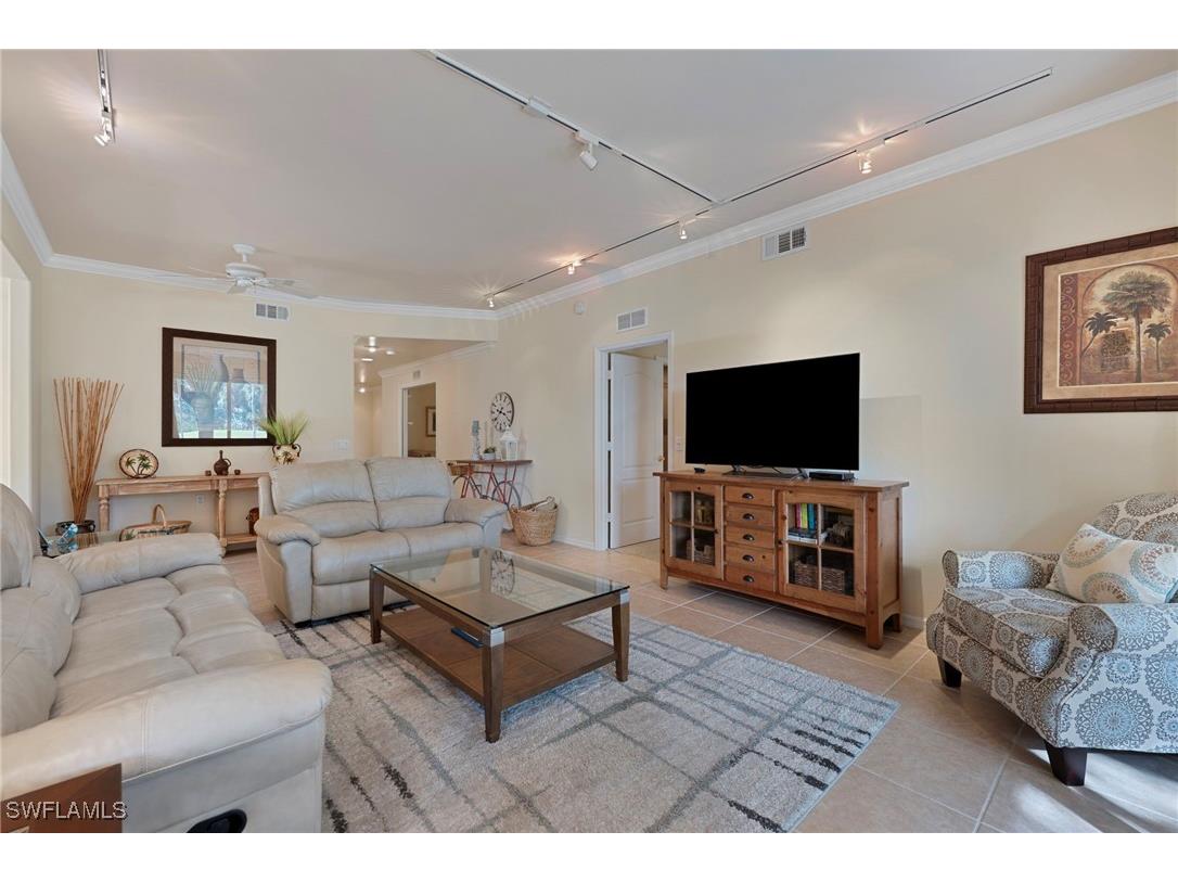 3340 Grand Cypress Drive #102 Naples FL 34119 226004183 image3