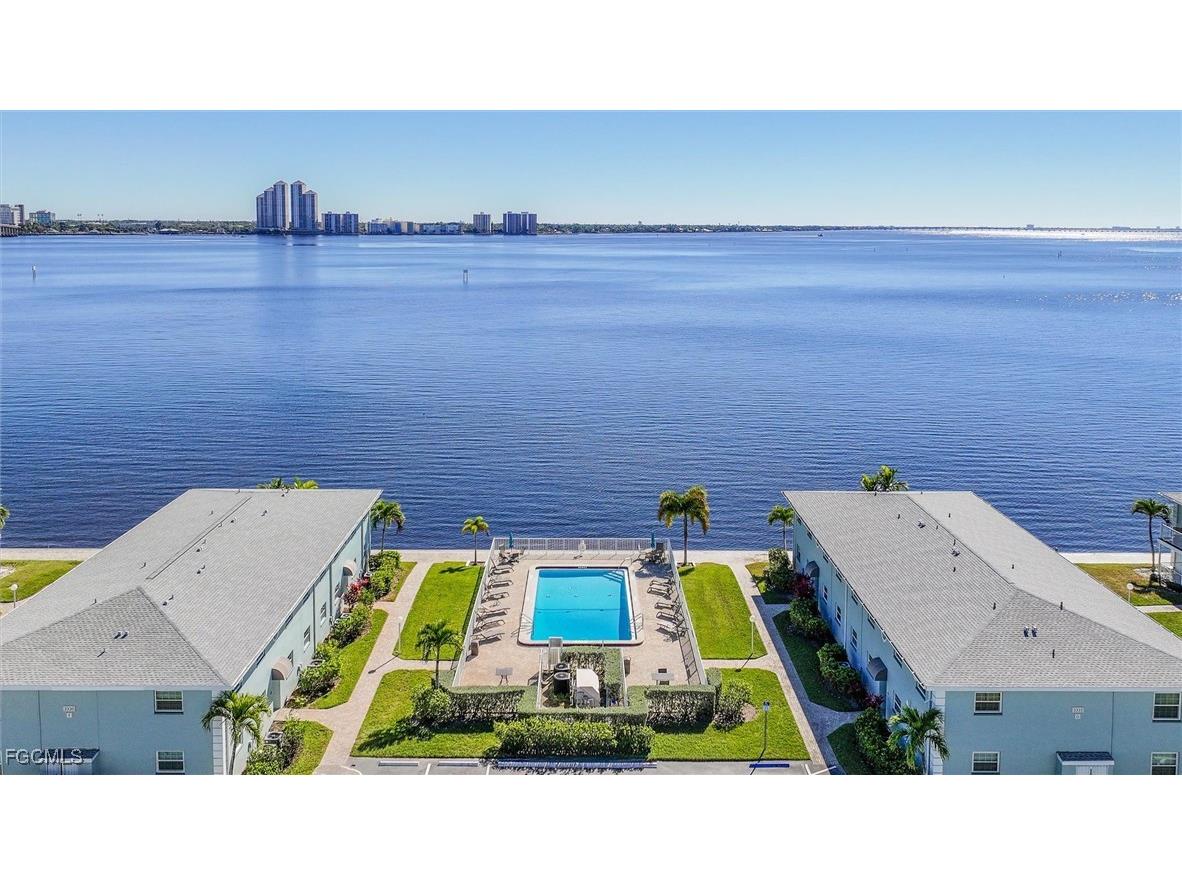 3340 N Key Drive #2 North Fort Myers FL 33903 2026003352 image1