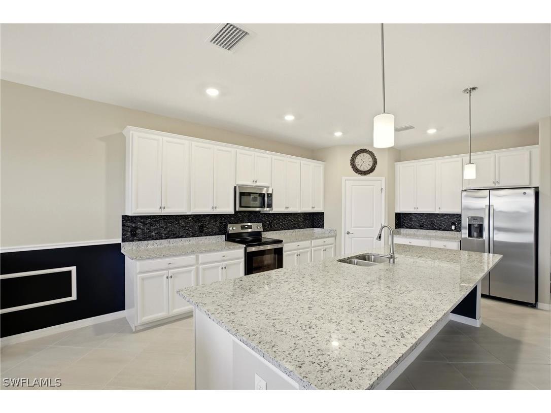 3341 Antilla Court Fort Myers FL 33905 226011685 image10