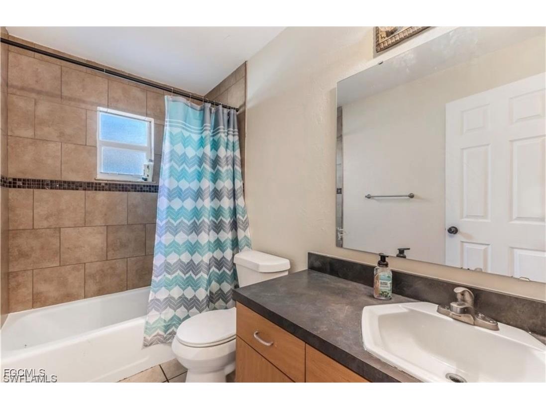 3341 Edgewood Avenue Fort Myers FL 33916 2025018877 image6