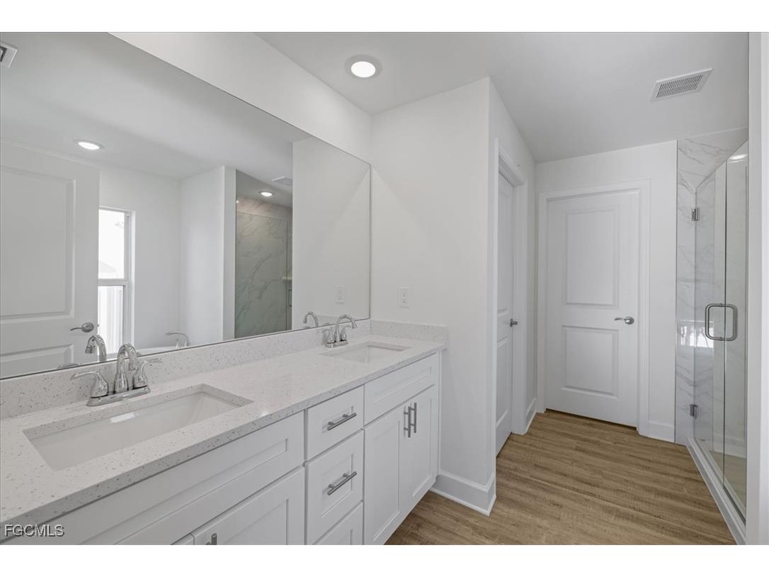 3341 SE 10th Place Cape Coral FL 33904 2025011014 image17