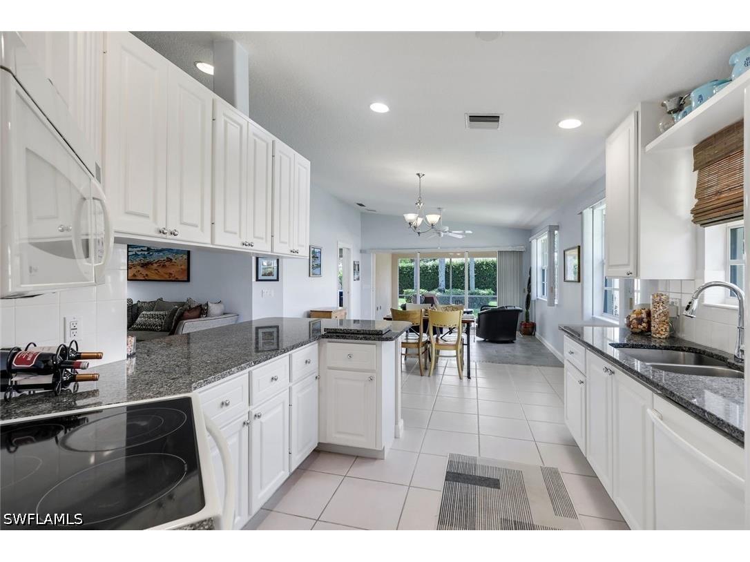 3343 Cayman Lane Naples FL 34119 226020912 image11