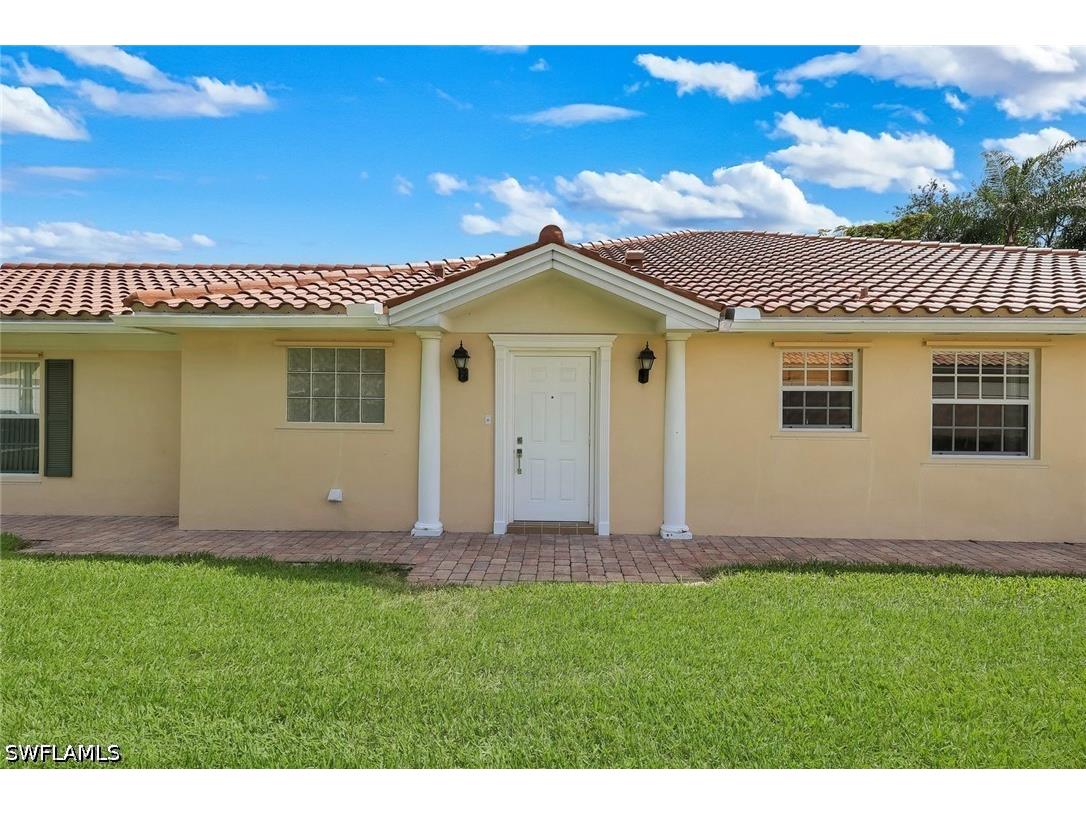 3343 Cayman Lane Naples FL 34119 226020912 image4