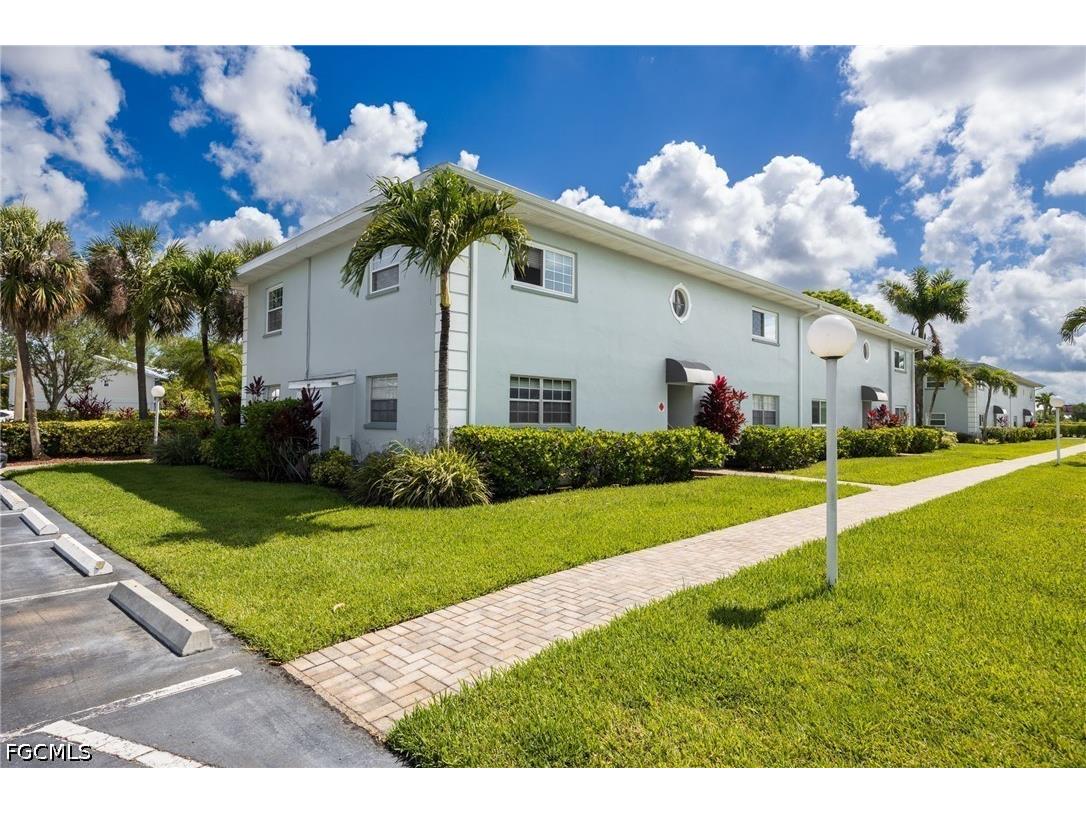 3344 N Key Drive #7 North Fort Myers FL 33903 2026024090 image2