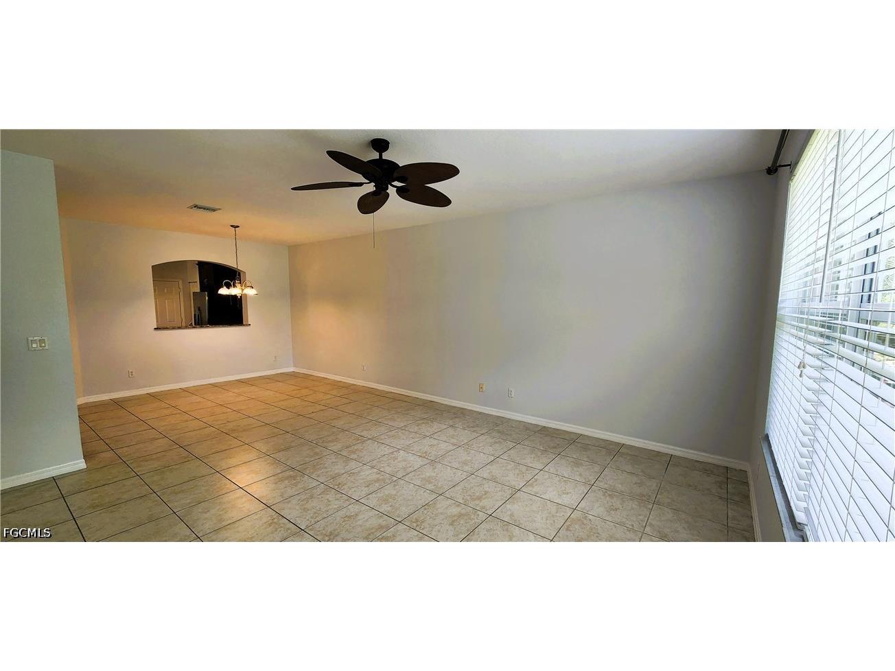 3345 Dandolo Circle Cape Coral FL 33909 2026024439 image4