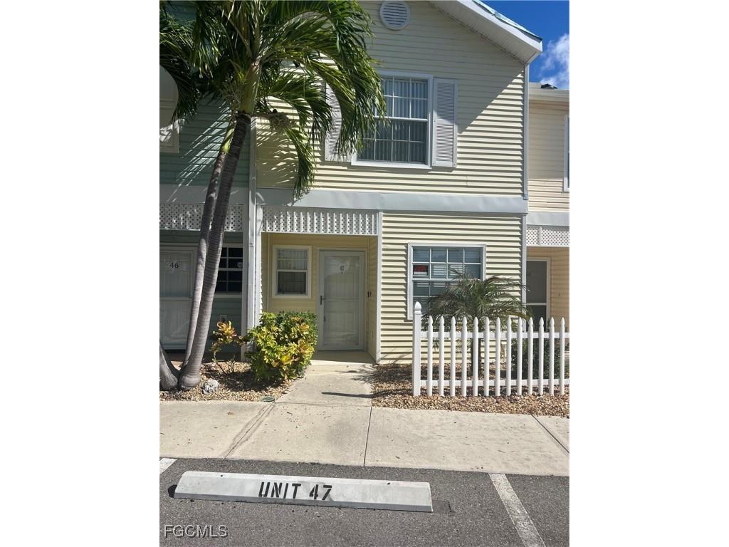 3345 N Key Drive #47 North Fort Myers FL 33903 2025004838 image1