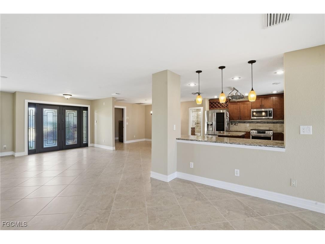 3346 SE 10th Place Cape Coral FL 33904 2026000533 image17