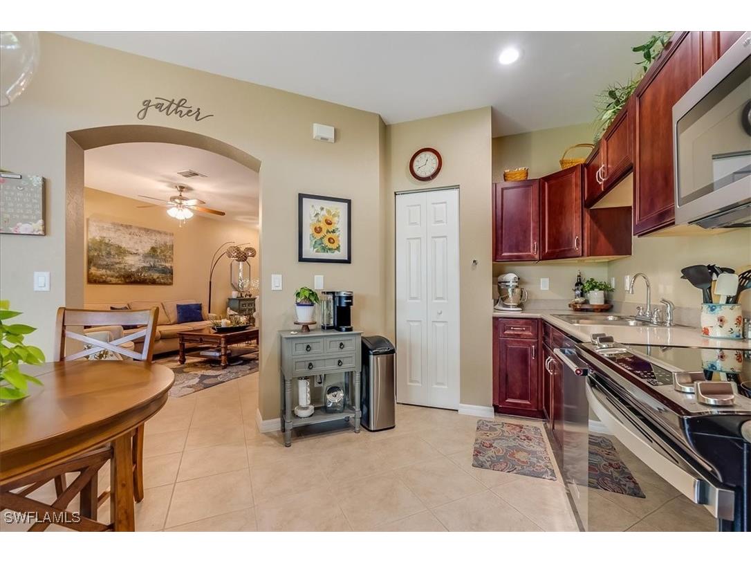 3347 Dandolo Circle Cape Coral FL 33909 224073479 image9