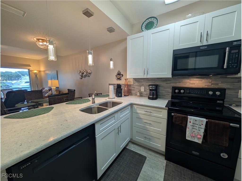 3347 N Key Drive #35 North Fort Myers FL 33903 2025004127 image1