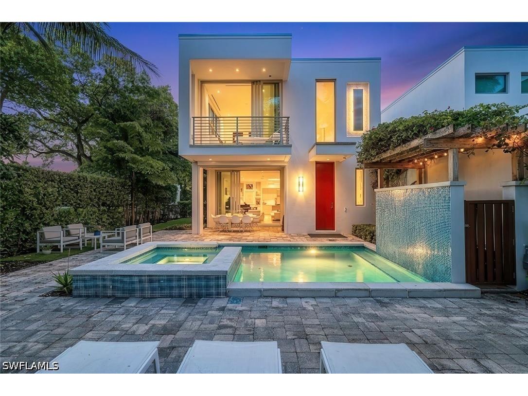 335 Banyan Boulevard #4 Naples FL 34102 226017734 image2