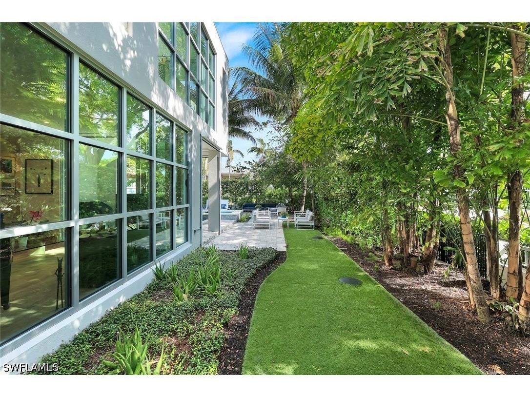 335 Banyan Boulevard #4 Naples FL 34102 226017734 image23
