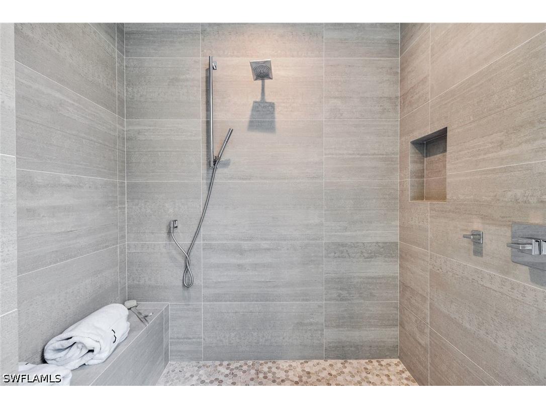 335 Banyan Boulevard #4 Naples FL 34102 226017734 image33