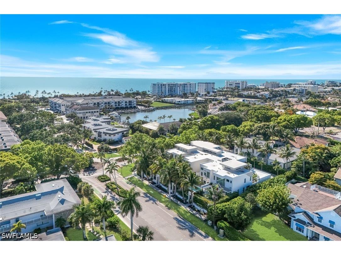 335 Banyan Boulevard #4 Naples FL 34102 226017734 image49
