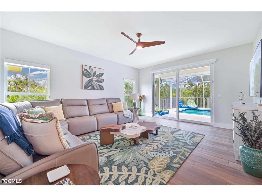 335 Cowry Court Sanibel FL 33957 2026023522 image17