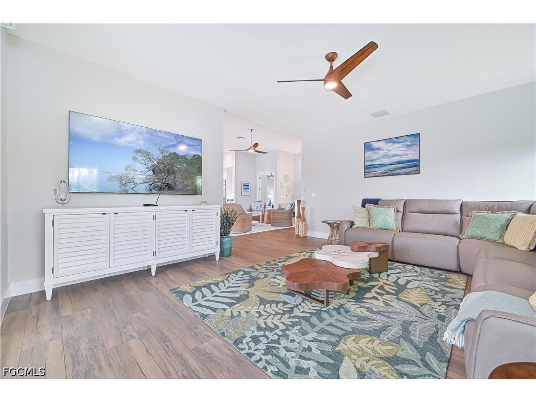 335 Cowry Court Sanibel FL 33957 2026023522 image18