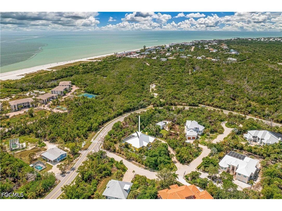 335 Cowry Court Sanibel FL 33957 2026023522 image3