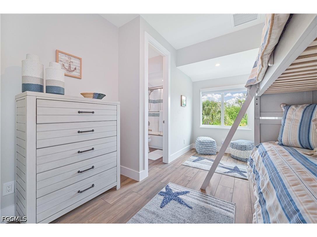 335 Cowry Court Sanibel FL 33957 2026023522 image32