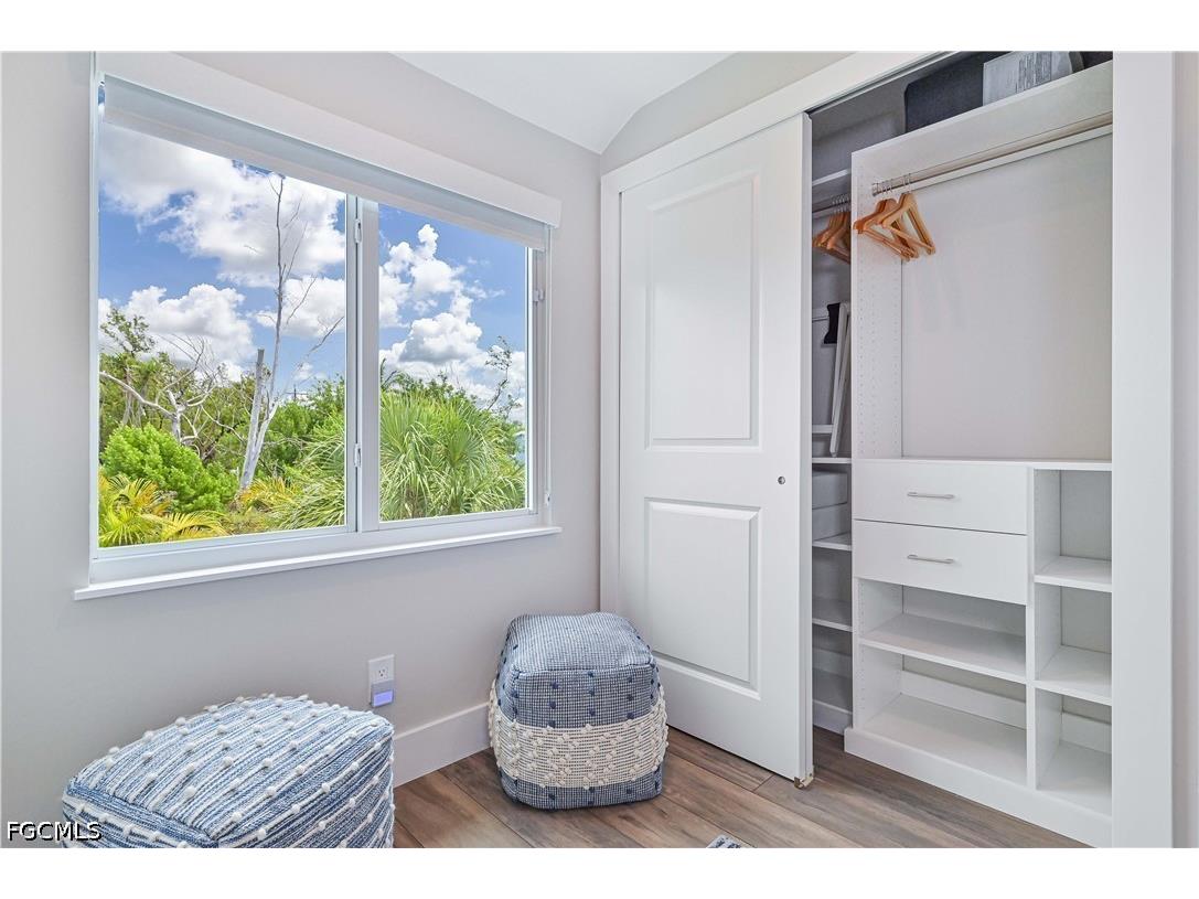 335 Cowry Court Sanibel FL 33957 2026023522 image33