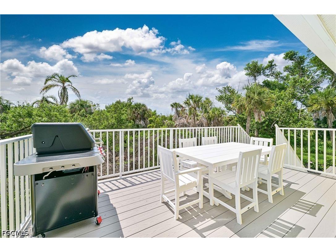 335 Cowry Court Sanibel FL 33957 2026023522 image46