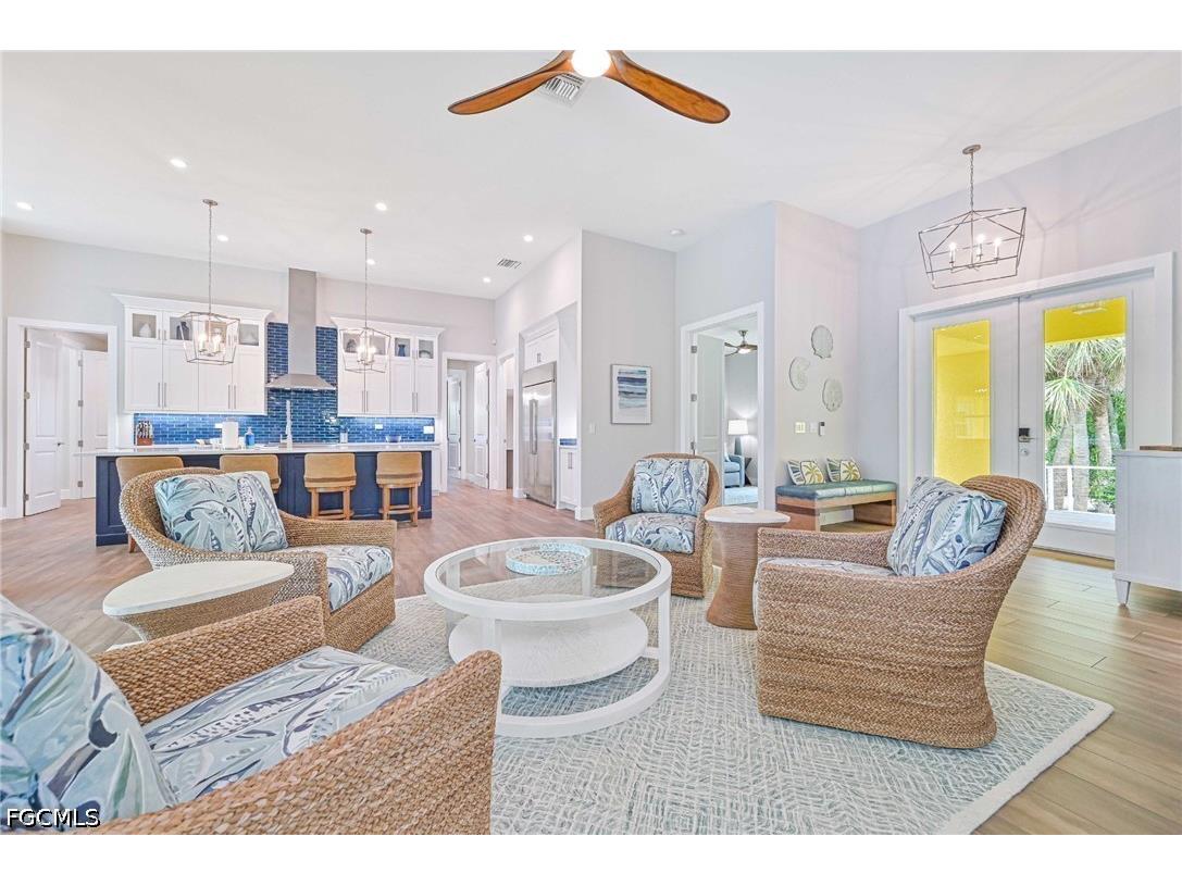 335 Cowry Court Sanibel FL 33957 2026023522 image6