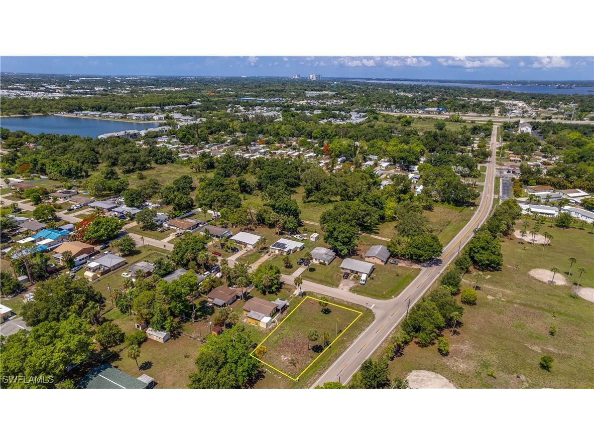 335 Ottumwa Avenue Fort Myers FL 33905 225049561 image8
