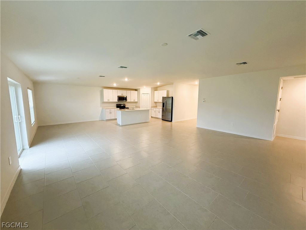 335 Parish Drive Lehigh Acres FL 33974 2026009955 image7