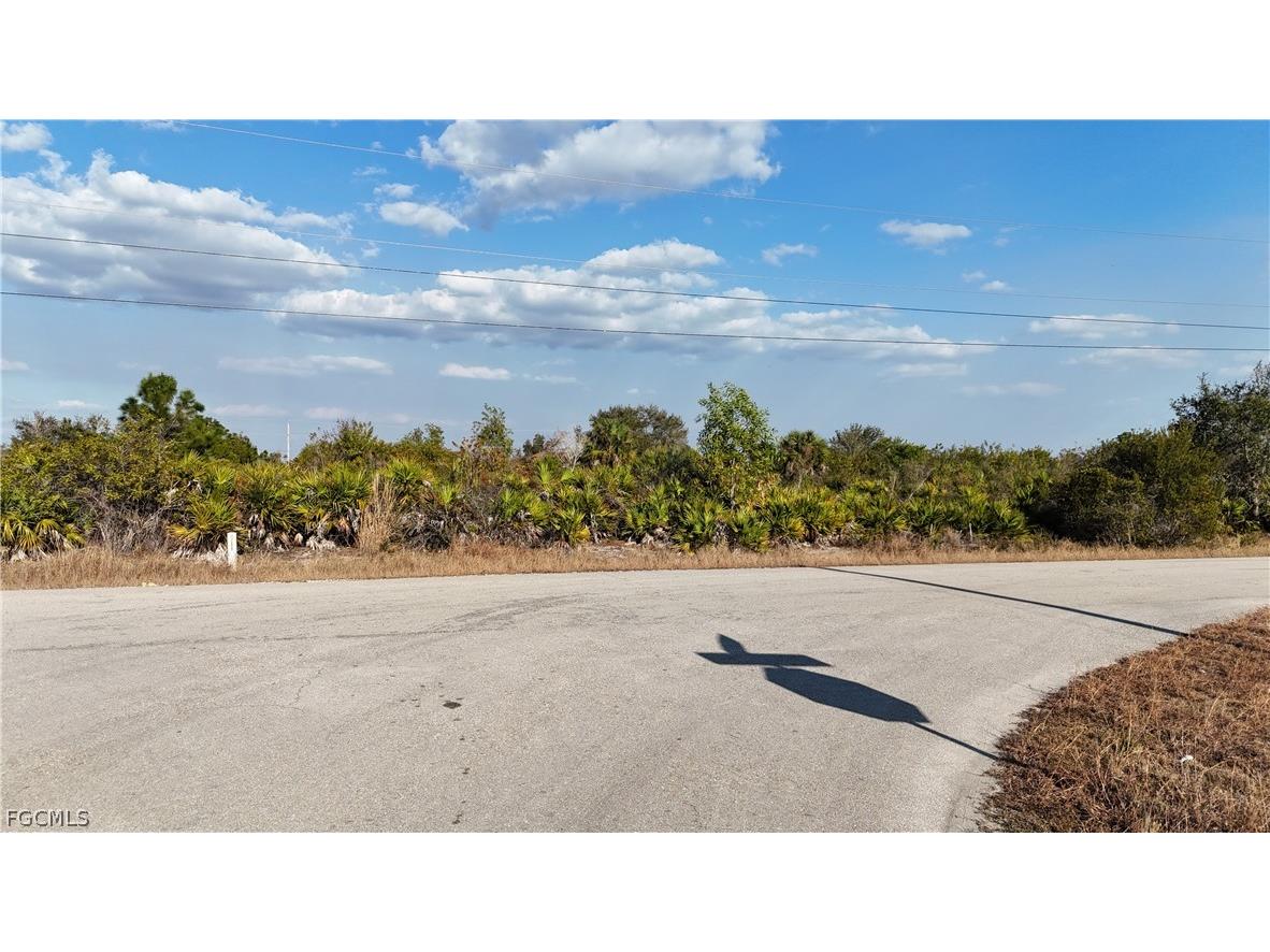 335 Paulcrest Avenue Lehigh Acres FL 33974 2026007559 image6