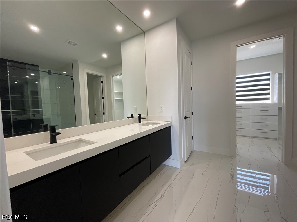 335 SW 31st Place Cape Coral FL 33991 2026009247 image17