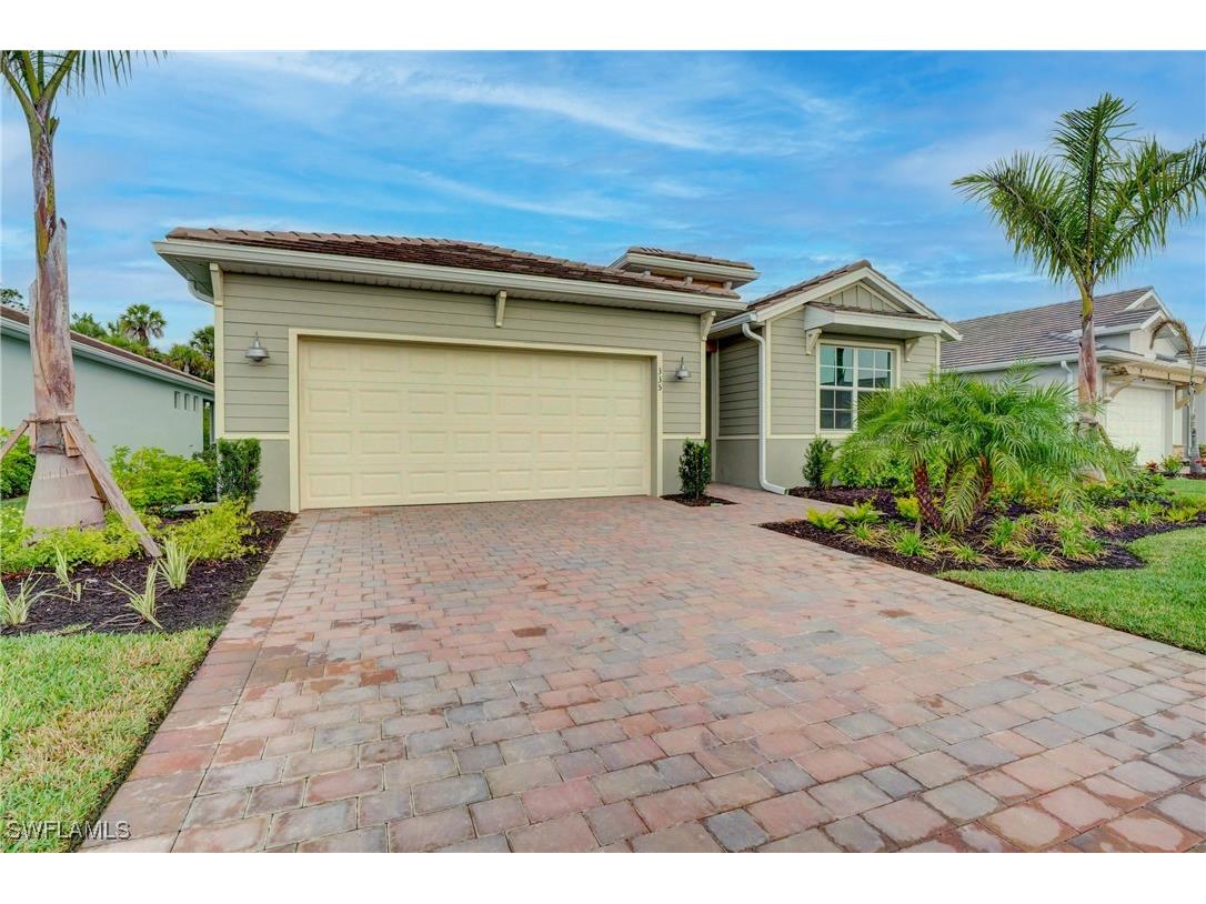 335 Tamarindo Lane Naples FL 34114 225077617 image3