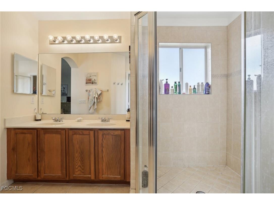 3350 Dandolo Circle Cape Coral FL 33909 2026005305 image26