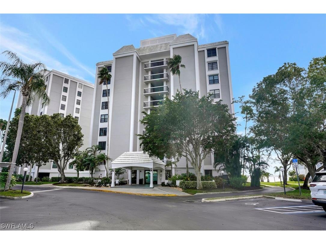 3350 N Key Drive #301 North Fort Myers FL 33903 224014513 image1