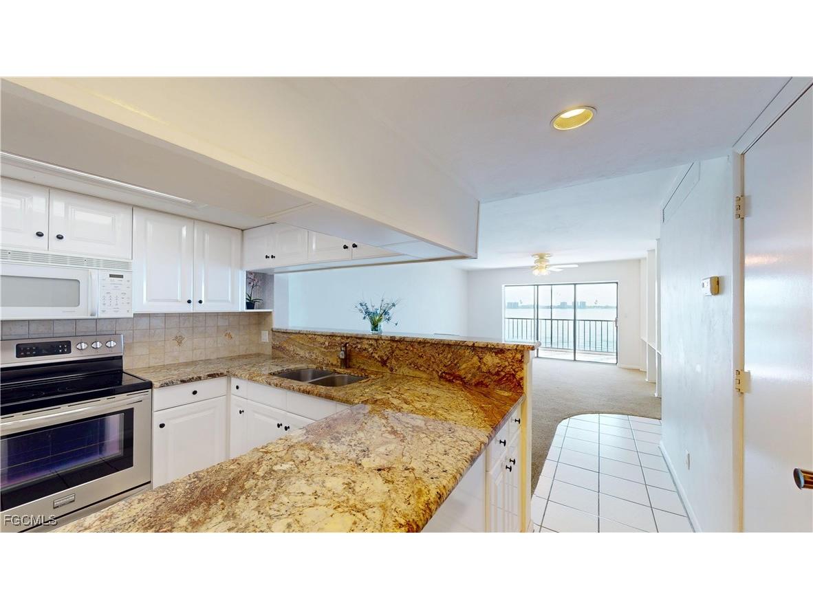 3350 N Key Drive #302 North Fort Myers FL 33903 2025020119 image12