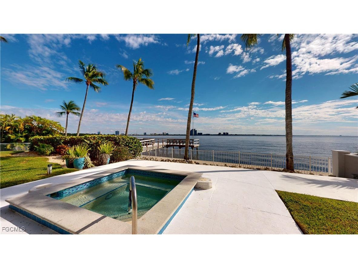 3350 N Key Drive #302 North Fort Myers FL 33903 2025020119 image36