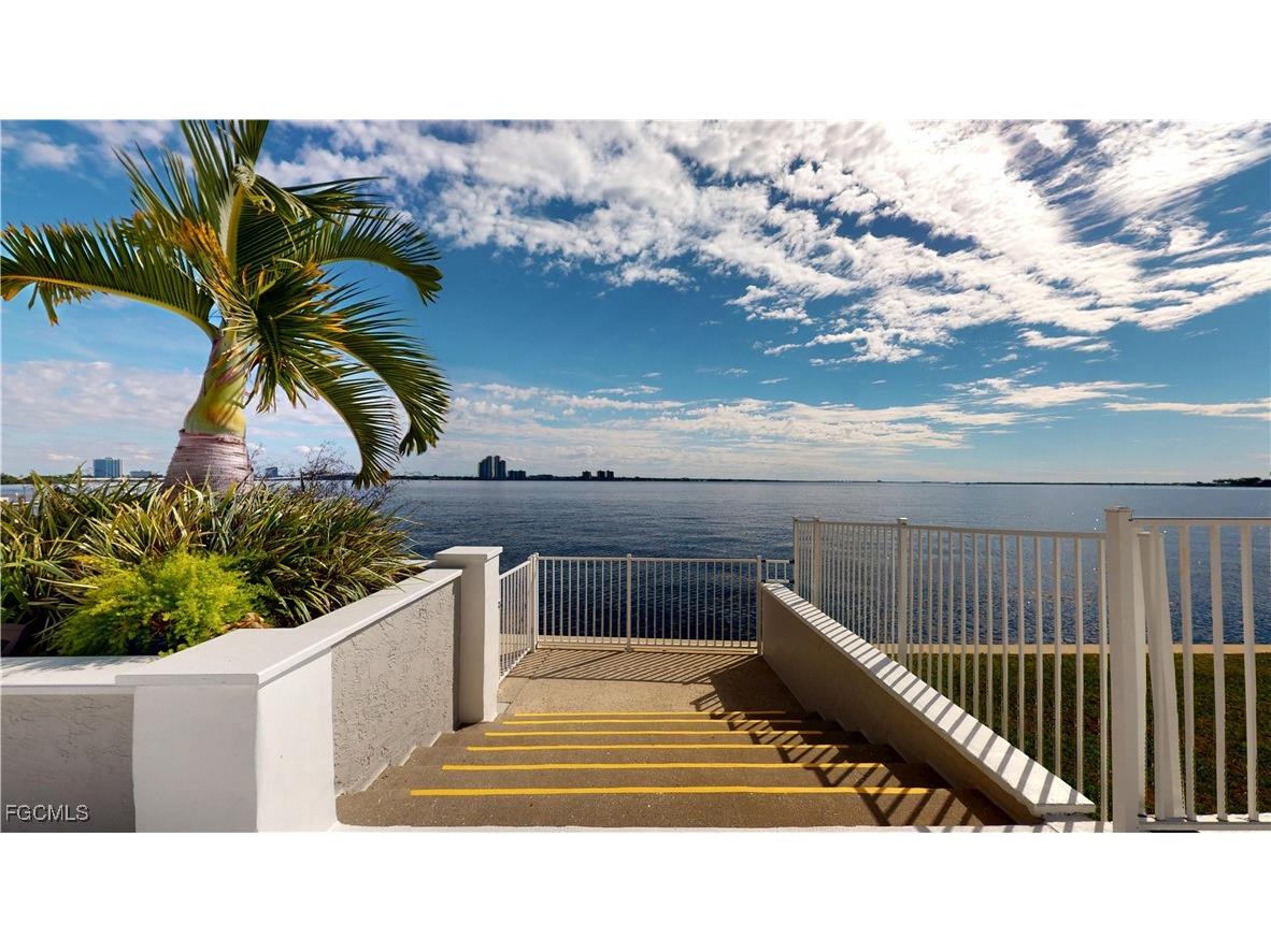 3350 N Key Drive #302 North Fort Myers FL 33903 2025020119 image40