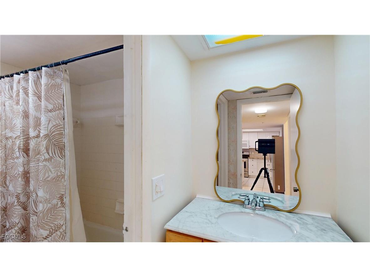 3350 N Key Drive #302 North Fort Myers FL 33903 2025020119 image9