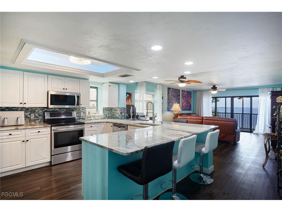 3350 N Key Drive #511 North Fort Myers FL 33903 2025001027 image3