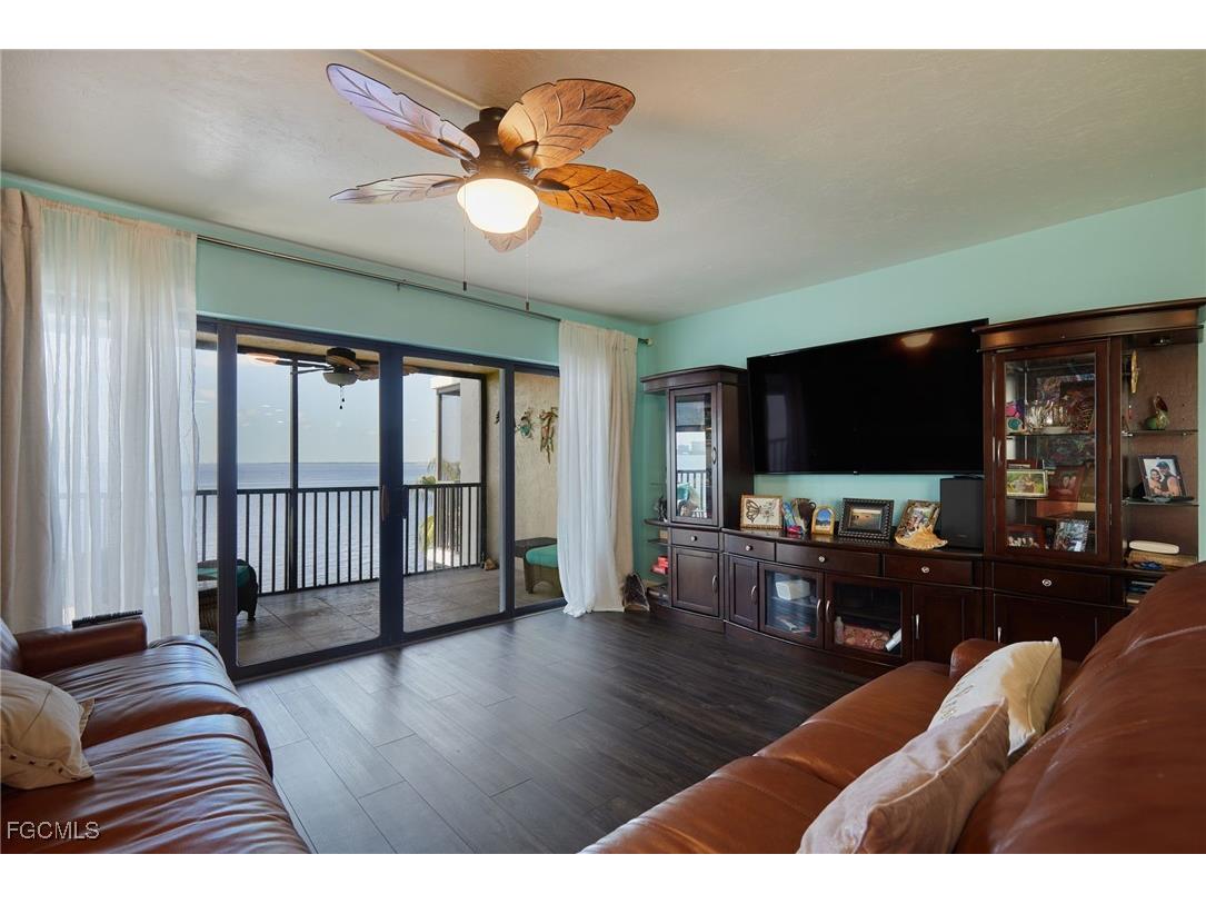 3350 N Key Drive #511 North Fort Myers FL 33903 2025001027 image5