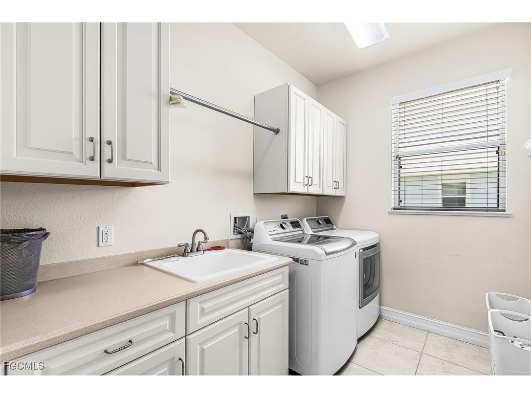 3351 Barra Circle Sanibel FL 33957 2025019988 image20