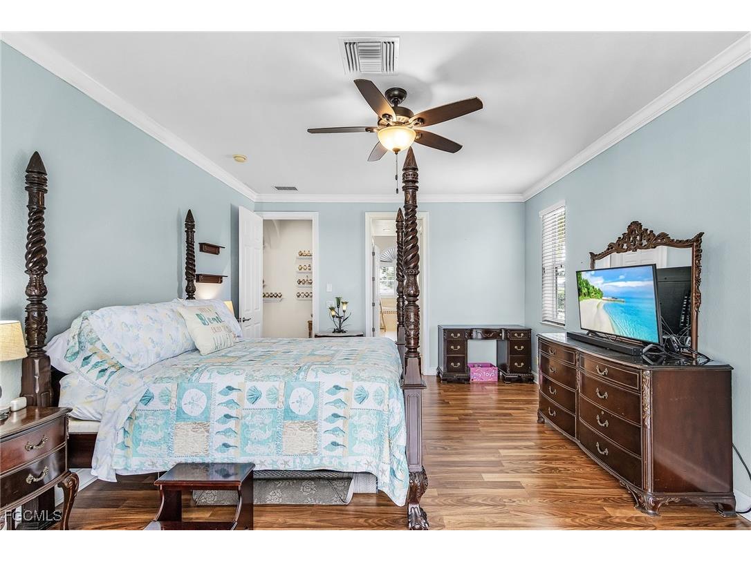 3351 Barra Circle Sanibel FL 33957 2025019988 image28