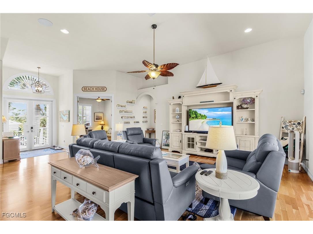 3351 Barra Circle Sanibel FL 33957 2025019988 image7