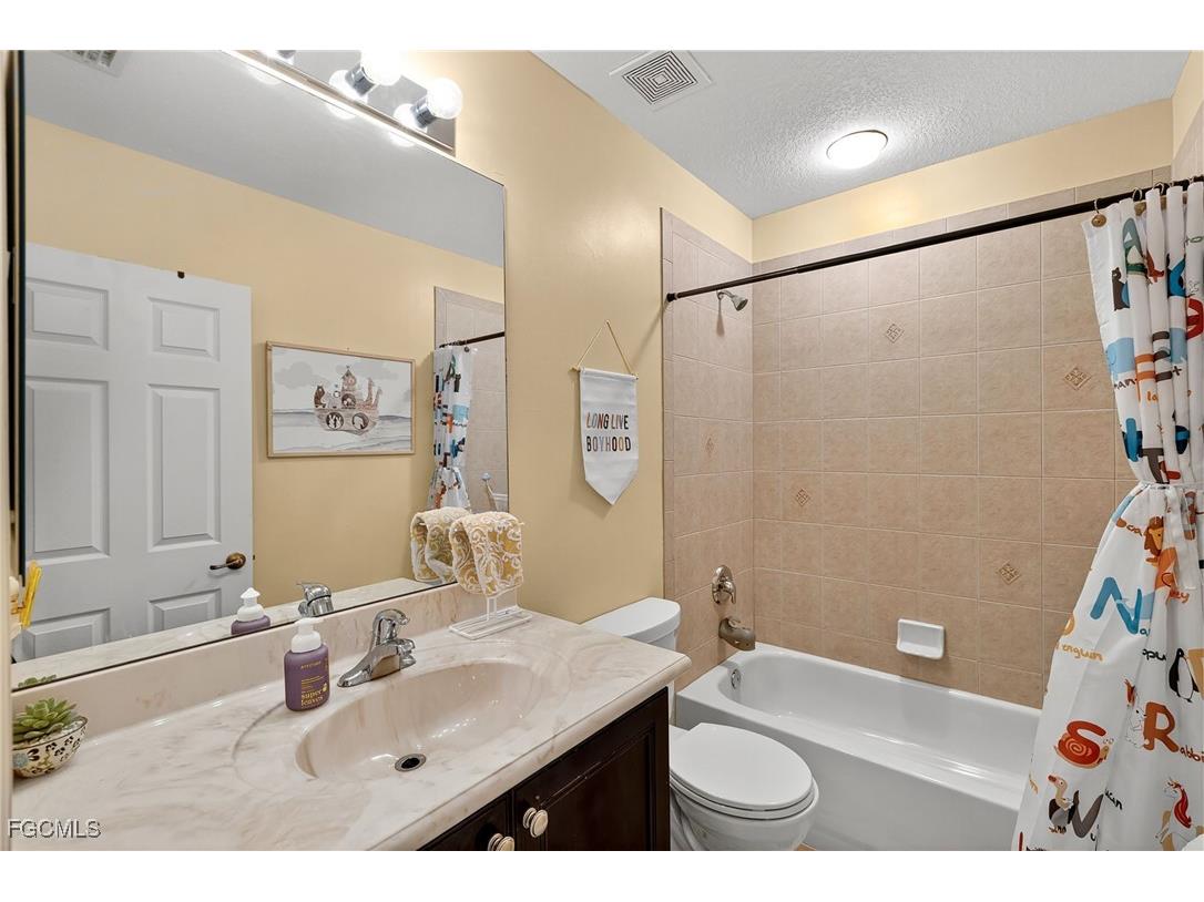 3355 Dandolo Circle Cape Coral FL 33909 2025020645 image25